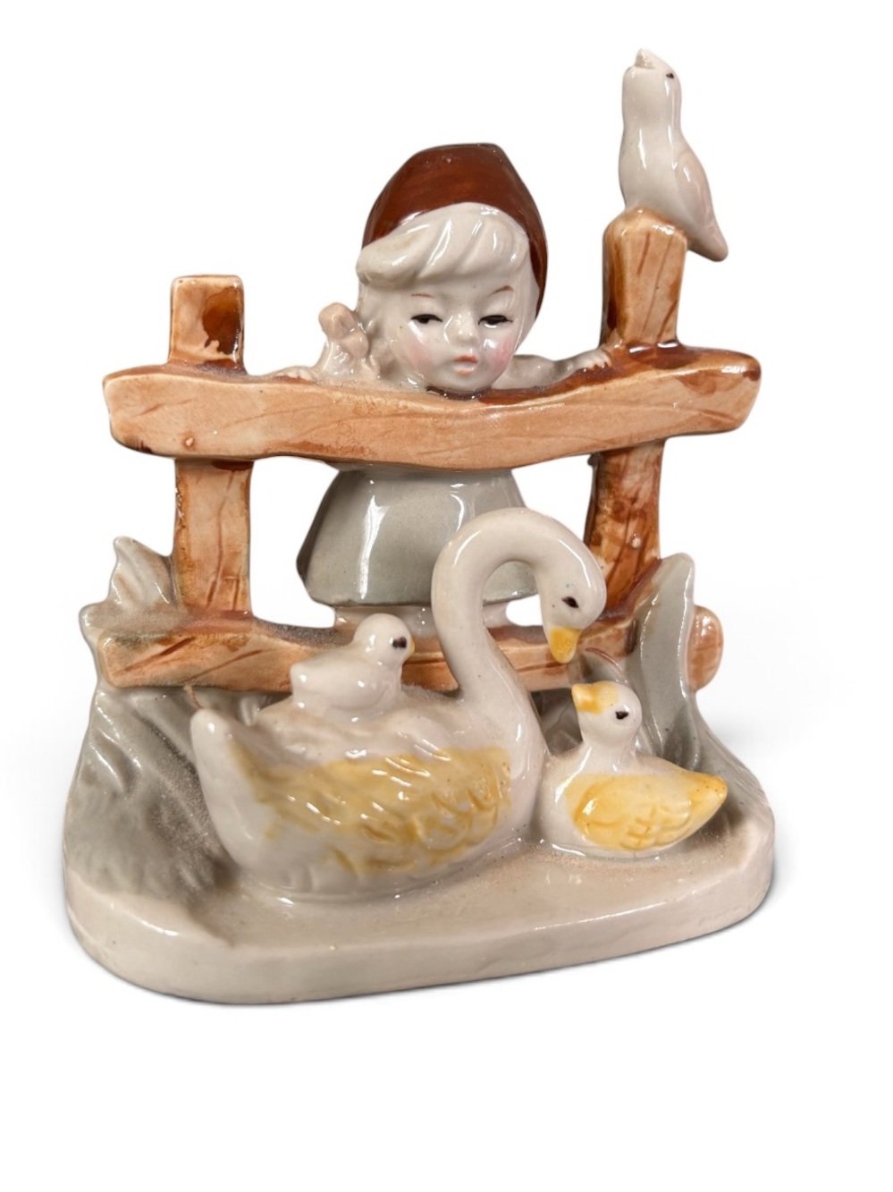 Vintage Artmark Porcelain Figurine- Mother Swan + Babies